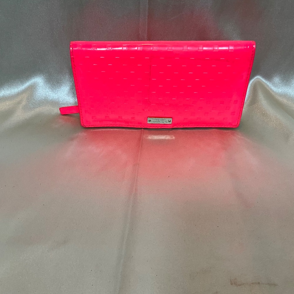 Kate Spade Hot Pink wallet. 9-H7B - Picture 6 of 8